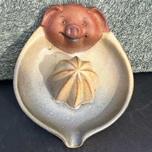 1970s Pig Citrus Press UCTCI Stoneware Farmhouse Decor Collectible Pottery - Picture 2 of 7